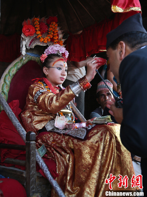 活女神的魅力闪耀，当代女性的独特风采