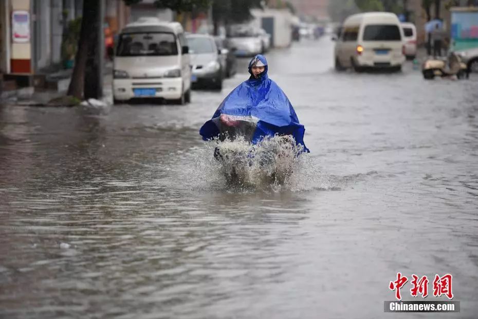 下暴雨最新情况分析，暴雨影响及应对措施研究